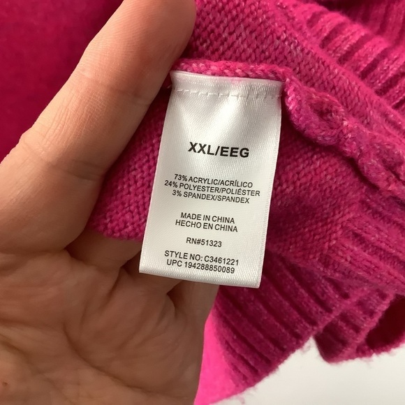 Vince Camuto Pink Long Sleeve V-Neck Sweater - Picture 4 of 4